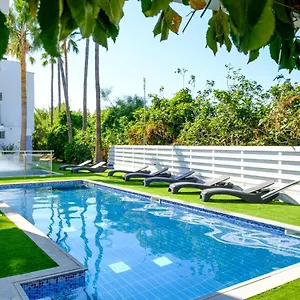 https://rio-gardens.hotelsatayianapa.com